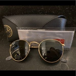 Ray-Ban Round Metal Sunglasses